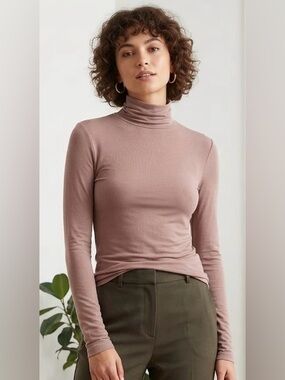 April Light Brown Chocolate Long-Sleeved Turtleneck/Mockneck, NWOT, Size XS